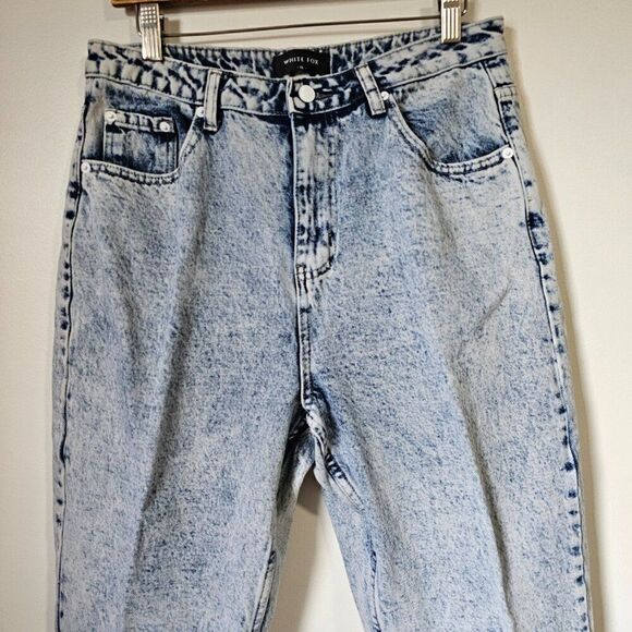 EUC LIKE NEW WHITEFOX LIGHT WASH HIGH RISE MOM JEANS SIZE XL - Picture 5 of 16